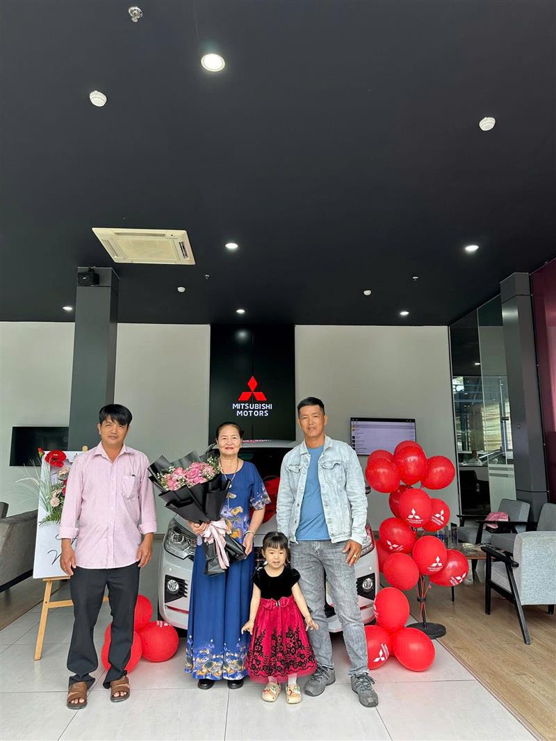 Giao xe cho Quý khách hàng